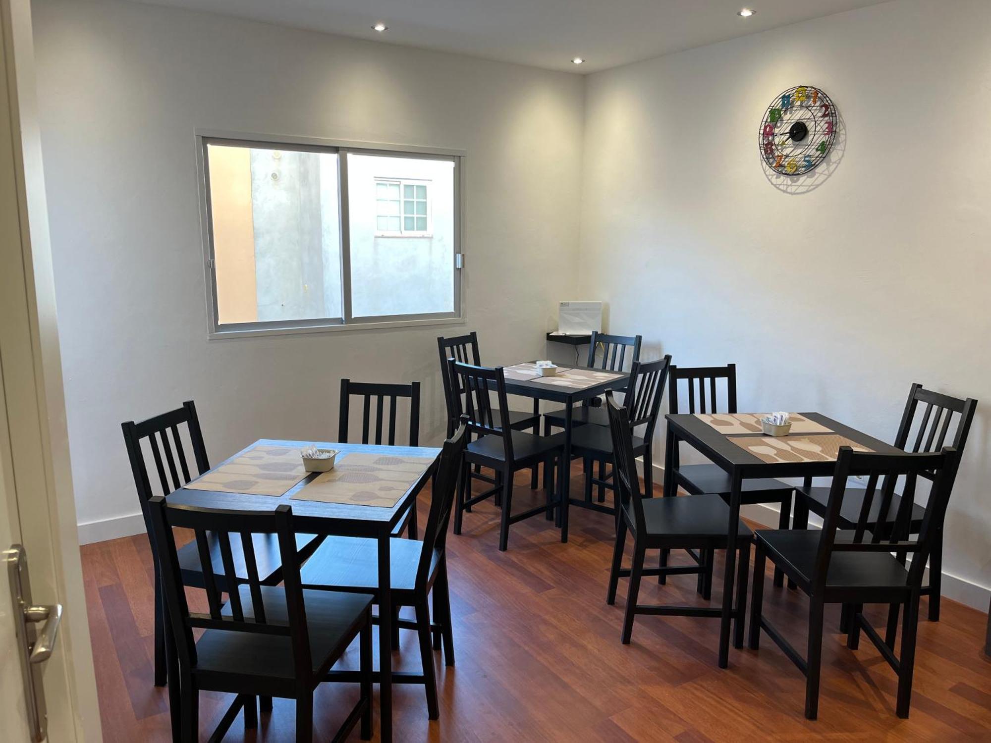 B&B Paraiso Tenerife Super Economy Rooms Airport 阿布里斯 外观 照片